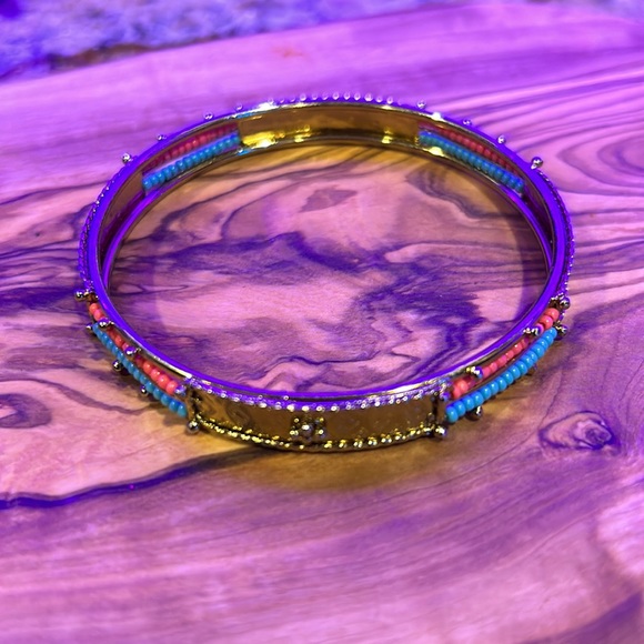 Bracelet with peach and teal beaded design, 3”, Beautiful detail - Picture 3 of 7